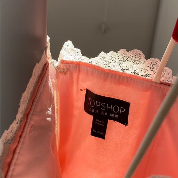 Festive dress - Picture 3 of 4